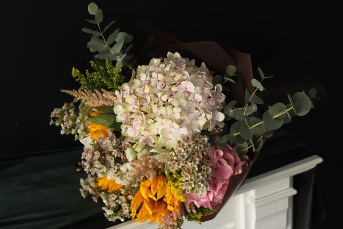 Buchet hortensie & wax flower
